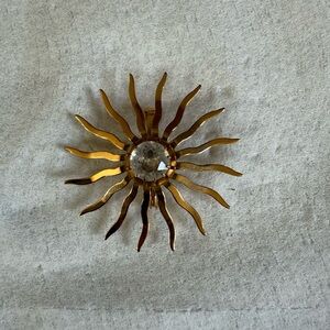 Sarah Coventry Gold Sunburst Brooch vintage